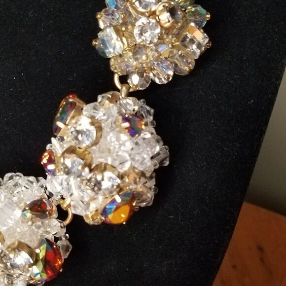 Exquisite! NWT J Crew Rhinestone Crystal Statement Snowball Necklace - Picture 5 of 14